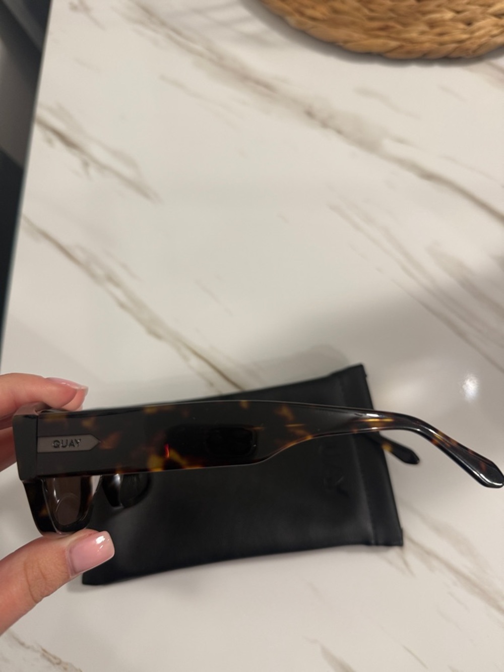 Quay Tortoise Rectangular Sunglasses - Picture 2 of 3